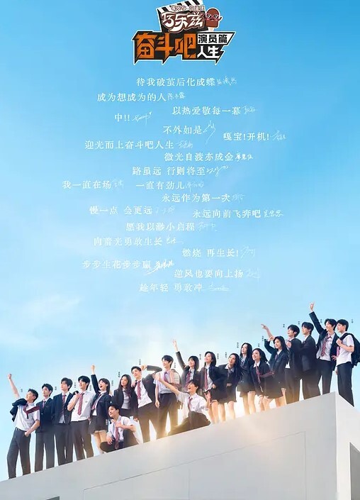 FamilyStrokes-无辜的青少年KamrynJayde在继母抚摸她时给继父口交【FamilyStrokes】 - 水性AV